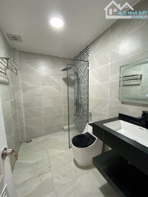 Bán nhà Nguyễn Khang Cầu Giấy,ôtô tránh,vào nhà kinh doanh văn phòng dt 40/45m 6T MT 4m - 16