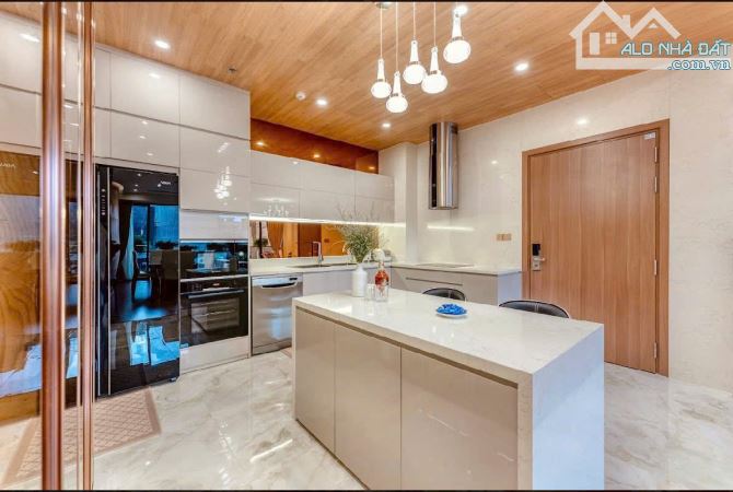 Penthouse  VHCP căn góc 3PN + 3wc - 166m2 Tầng 42 view thoáng, full nội thất, 25 tỷ - 17