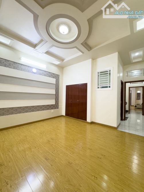 BÁN NHÀ 2 LẦU - ĐƯỜNG SỐ 4, KDC HỒNG PHÁT - 18