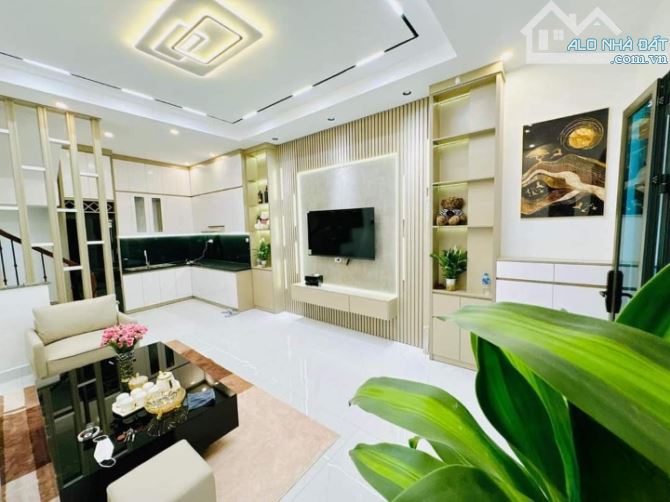 Nhà Đại Mỗ xây 5 Tầng, 3 ngủ, 4 wc, ô tô đỗ sát nhà, nội thất đệp giá 5.3 tỷ - 2