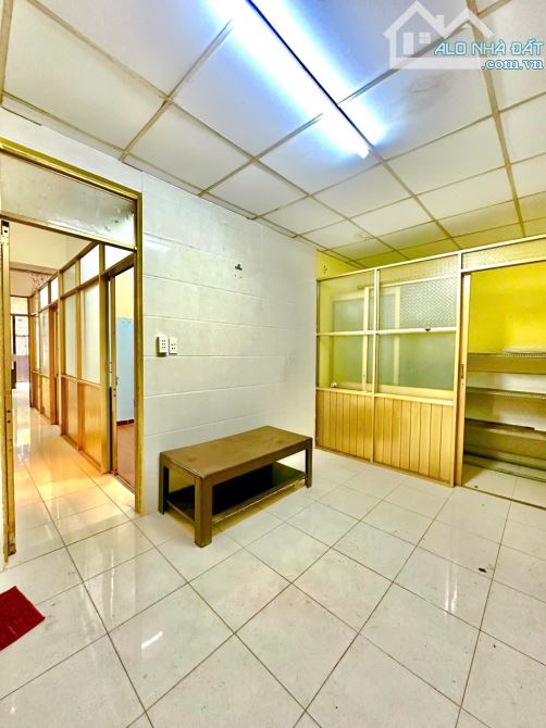 💁‍♂️ Bán nhà C4 cũ 100mv, Công nhận đủ. Hẻm xe hơi 6m, Không QH, LG. Gần chợ Tăng B. - 2
