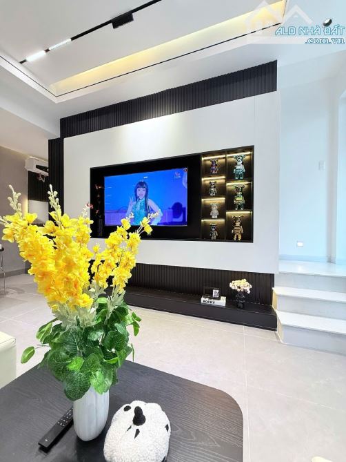 BÁN NHÀ ĐẸP 3 TẦNG ĐƯỜNG TRẦN CAO VÂN FULL NỘI THẤT TT THANH KHÊ CÓ CHỖ ĐỖ Ô TÔ NHỈNH 4 TỶ - 2