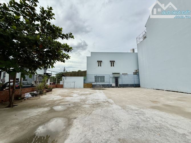 Bán Gấp Lô Đất Góc 2 Mặt tiền, Làng Đại Học ABC 326M(20x19), Đ. 12M, Liền Kề Phú Mỹ Hưng - 2