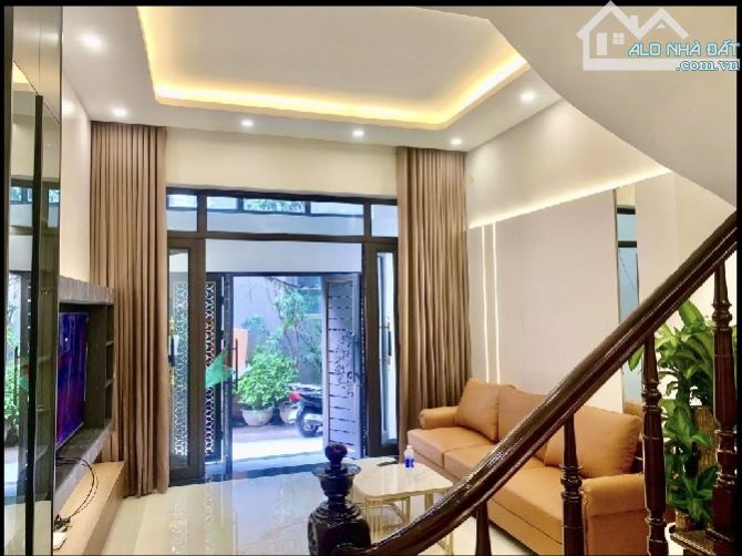 Nhà đẹp Cổ Nhuế, 50m2 x 4 tầng, full nội thất, Giá chỉ 8 tỷ. - 2