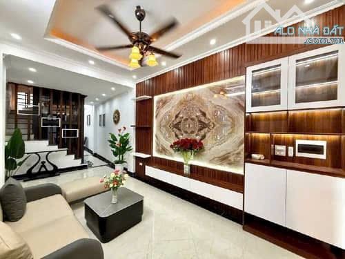 BÁN NHÀ MINH KHAI HAI BÀ TRƯNG 50M 5 TẦNG THANG MÁY GIÁ 10,5 TỶ - 2