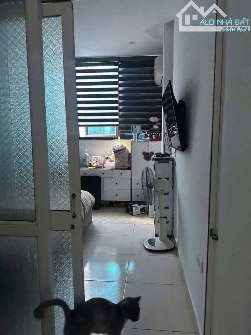 Bán nhà 3 tầng về ở luôn ngõ 261 Trần Nguyên Hãn - 2