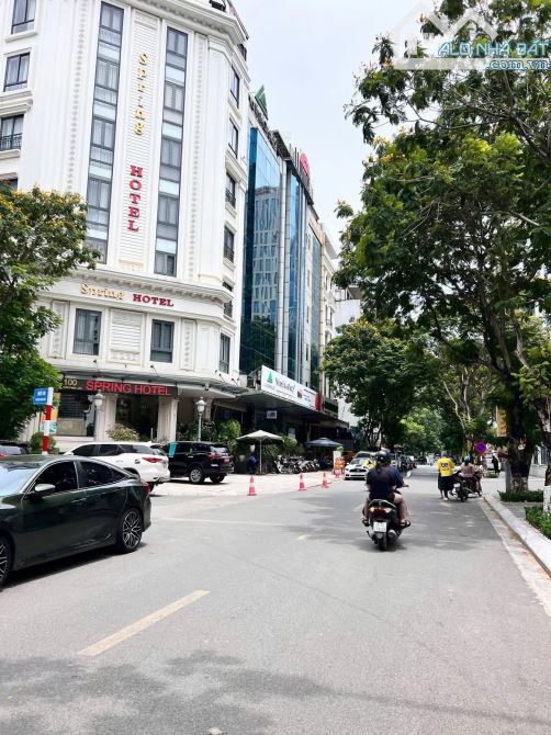 DUY NHẤT 1 CĂN BÁN -LÔ GÓC PHỐ DỊCH VỌNG HẬU -DT 99M2 6T MẶT TIỀN 5.3M-GIÁ 58.8 TỶ - 2