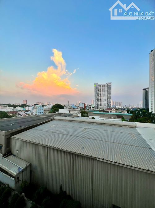 Cho thuê căn hộ 2PN, 2WC, 80m2 chỉ 13 triệu tại Orient Apartment, Bến Vân Đồn, Q4 - 2