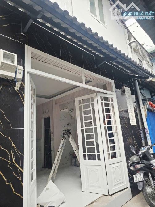 Bán nhà Q7 giáp Q4 liền kề Q1 sổ riêng giá chỉ 2toi5  : - 2