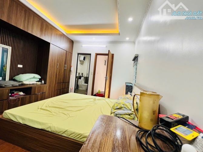 PHẠM VĂN ĐỒNG XUÂN ĐỈNH, NGÕ THÔNG, GẦN PHỐ Ô TÔ TRÁNH. DIỆN TÍCH 35M x5 TẦNG. - 2