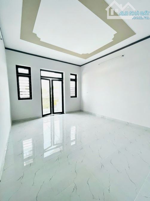 Cần bán căn nhà thiết kế Tân Cổ điển ngay gần cty ChangShin, giá 2ty150 Diện tích 5×20 - 2
