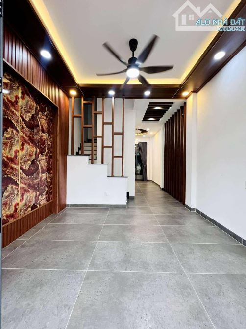 Mặt tiền Trần Thủ Độ, 4 tầng, nhà mới chỉ hơn 8 tyt xíu - 2