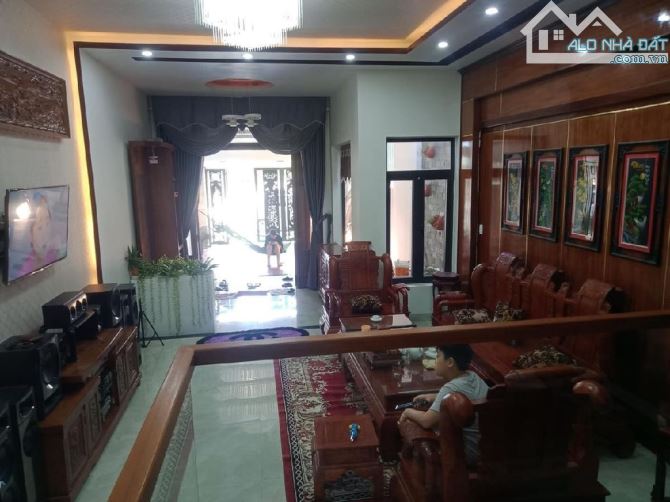 💥 Bán  nhà 3 tầng đầy đủ nội thất chỉ xách vali vào ở, Khu đô thị Hòa Quý (Nam Hòa Xuân), - 2