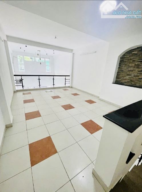 Mặt tiền Trần Văn Kiểu - 4 tầng - 4m x 20m - 4PN - Kinh doanh đỉnh cao - 2