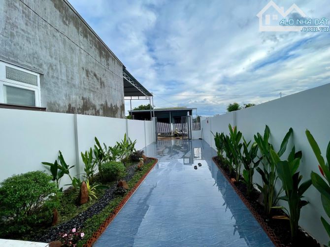 Bán Căn Nhà Gần Chợ Eakao vào đoạn - 2