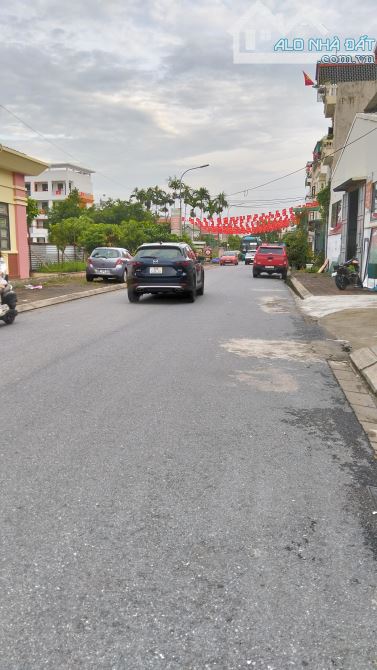 Chính chủ bán mảnh đất tại trung tâm trâu quỳ gia Lâm - 2