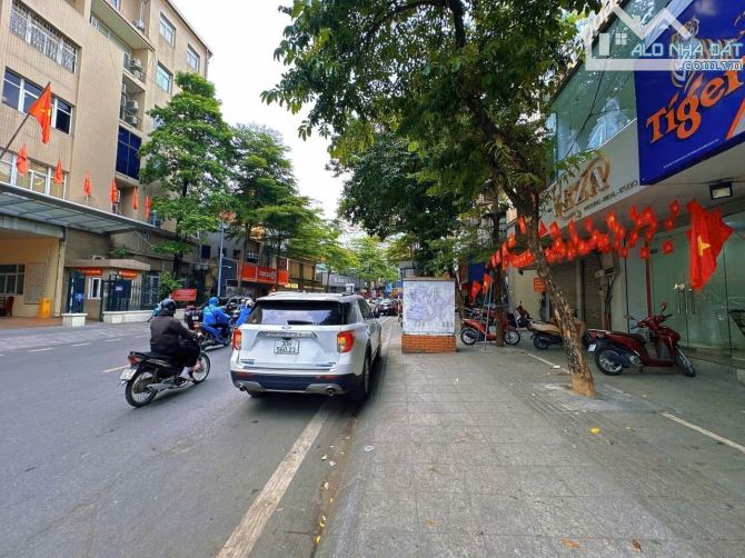 MẶT PHỐ KHÂM THIÊN - ĐỐNG ĐA - 83M2 - 5 TẦNG - 1 MẶT PHỐ 1 MẶT NGÕ - VỈA HÈ - KINH DOANH - 2