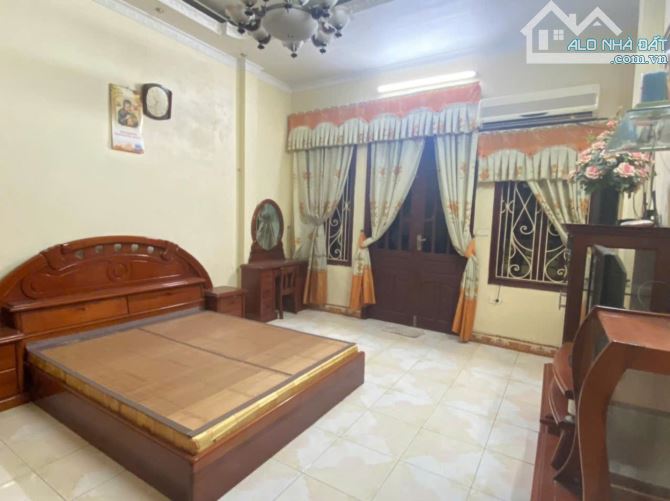 Bán nhà phố giải phóng 41m2 5 tầng còn mới – gần phố giải phóng  - giá 7.45 tỷ - 2