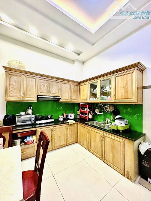 Mặt tiền gần Trần Văn Kiểu - Chợ Lớn - 4 tầng - 4m x 17m - 4PN - Ngay công viên - 2