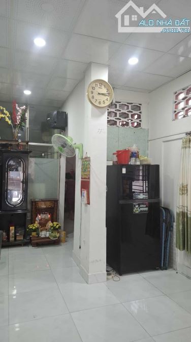 Tân Bình, CMT8, lô góc HXH thông, 62m2, N4.5xD14m, 2 tầng tiện xây mới, 9 tỷ 2 - 2