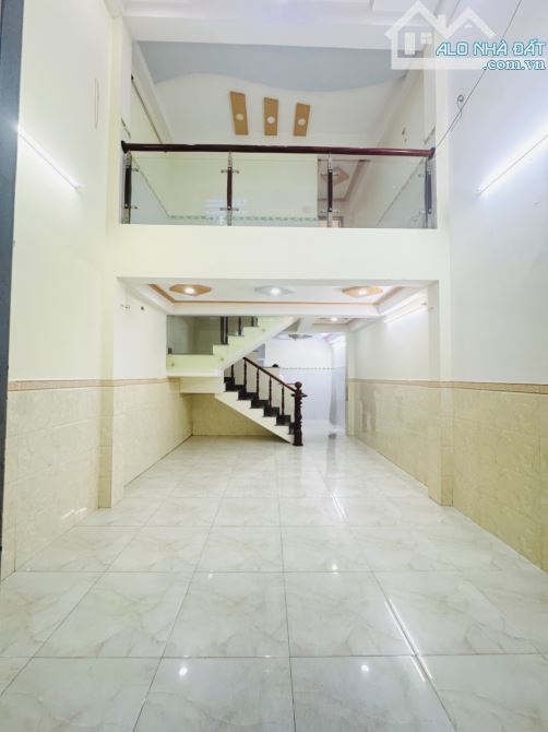 Bán Nhà Hẻm Xe Hơi Gò Vấp-42m2-4Tầng-Giá 5,35 tỷ - 2
