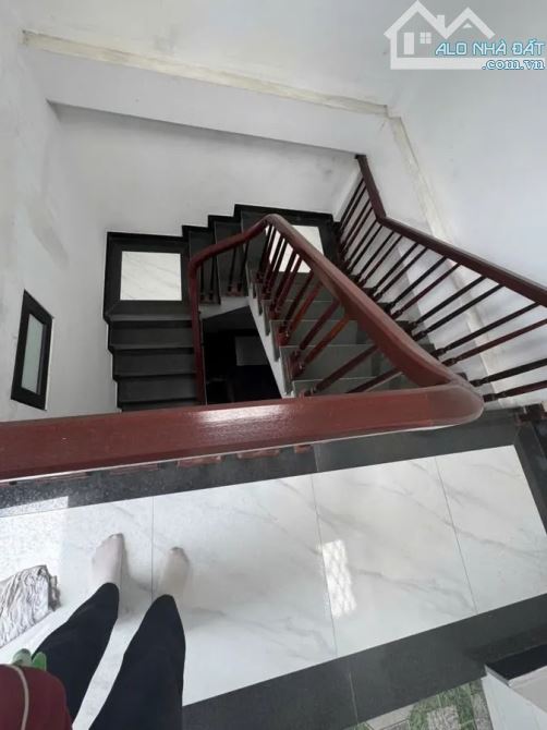 BÁN GẤP NHÀ ĐẸP NGÕ PHỐ NGUYỄN KHANG , CẦU GIẤY , 5 TẦNG  , 7.1 TỶ - 2