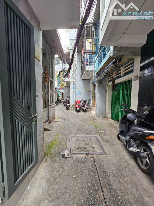 NHÀ ĐẸP Q.8 DƯƠNG BÁ TRẠC _ 2 TẦNG Ở NGAY CHỈ NHỈNH 3 TỶ - 2