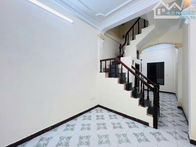 BÁN NHÀ PHỐ KHƯƠNG TRUNG,THANH XUÂN,NGÕ THOÁNG,KHU DÂN TRÍ NHIỀU TIỆN ÍCH - 2
