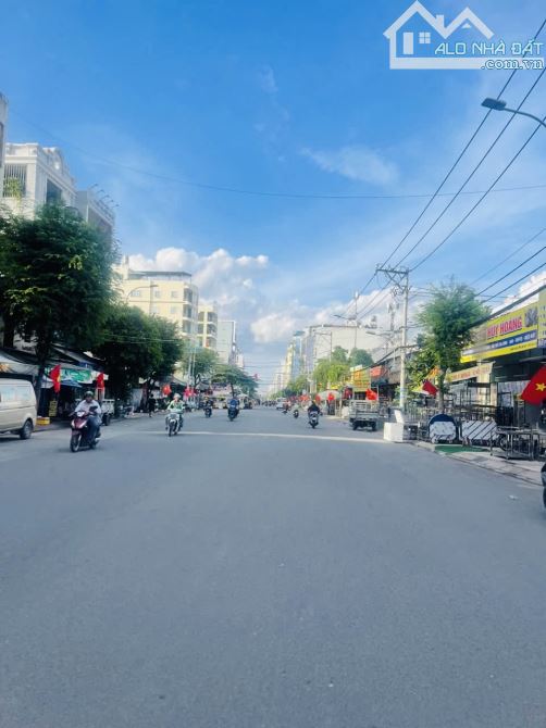 NGỘP, Bán nhà PHẠM VĂN BẠCH, 4.2mx 15m, Chính Chủ, Rẻ hơn lô đất, 5 tỷ 1 - 2