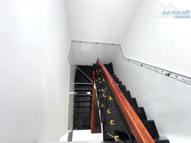 BÁN NHÀ 3 TẦNG - TÂN PHÚ - 4Mx15M - SỔ VUÔNG VỨC - NHỈNH 6 TỶ THƯƠNG LƯỢNG - 2