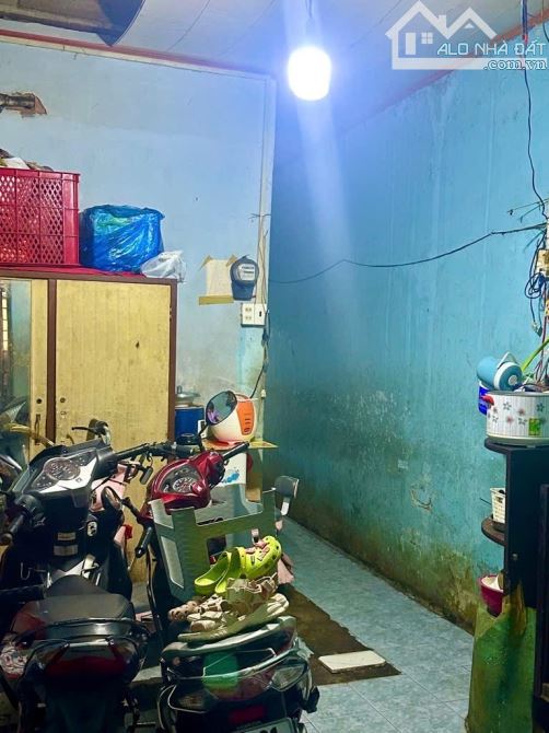 Bán nhà Mặt tiền Xóm Chiếu - giao Nguyễn Tất Thành, Q4, 10x45m, 2 Tầng cũ, 75,5 tỷ. - 2