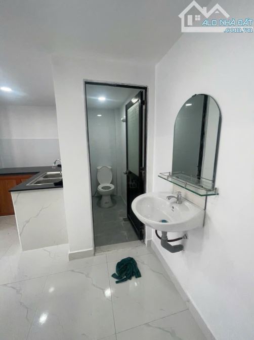 Bán Nhà Sát MT - Đường Số 8 - Bình Hưng Hoà - HXH - 2Tầng - DT35m2 Nở Hậu - Sổ Đẹp - 3.x T - 2