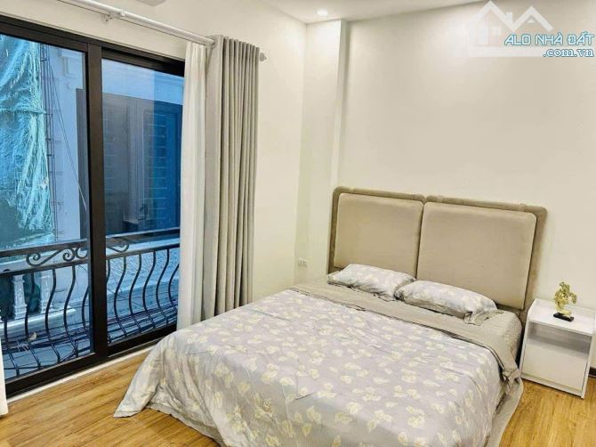 Bán Nhà Xây Mới Hoàng Hoa Thám DT 30m²×5Tầng Thang Máy Tặng Full Nội Thất - 2