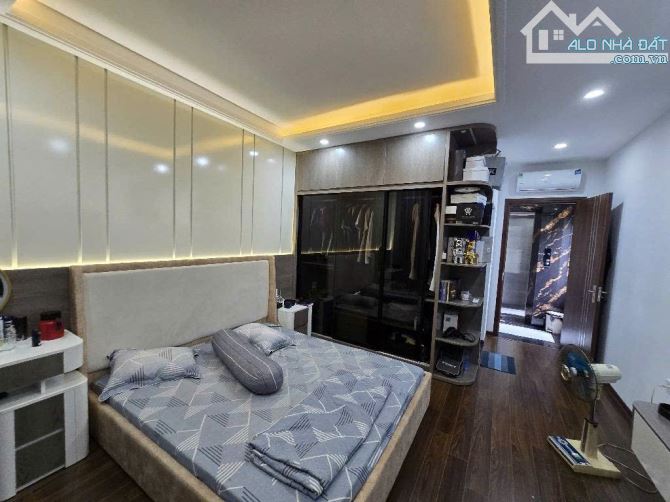 Bán nhà mặt ngõ  phú diễn, 50m2 ô tô tránh, kinh doanh sầm uất • nhà xây chắc chắn. - 2