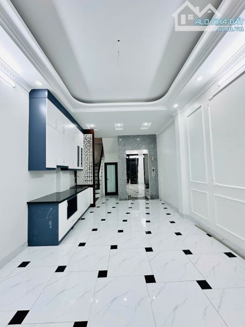 Bán nhà Đại La . Hai Bà Trưng , THANG MÁY - NHÀ XÂY MỚI 38m2 5T giá chỉ 9,5 Tỷ - 2