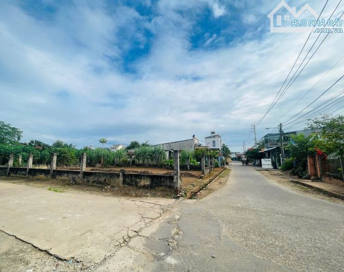 Bán lô đất hai mặt tiền sau chợ bàu cạn giá mềm - 2