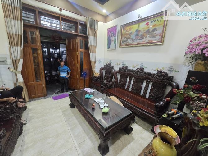 NHÀ ĐẸP 3 TẦNG HẺM XE HƠI  VÀO TẬN NHÀ - 2