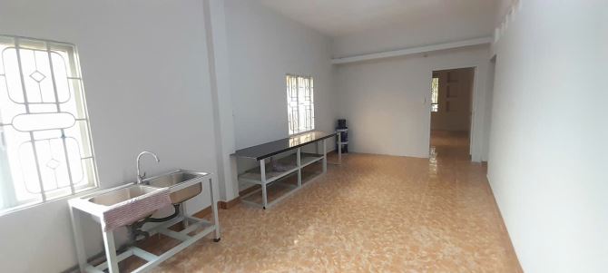 Cho thuê nguyên căn 1 trệt 1 lầu mặt tiền đường Nguyễn Ái Quốc - 2