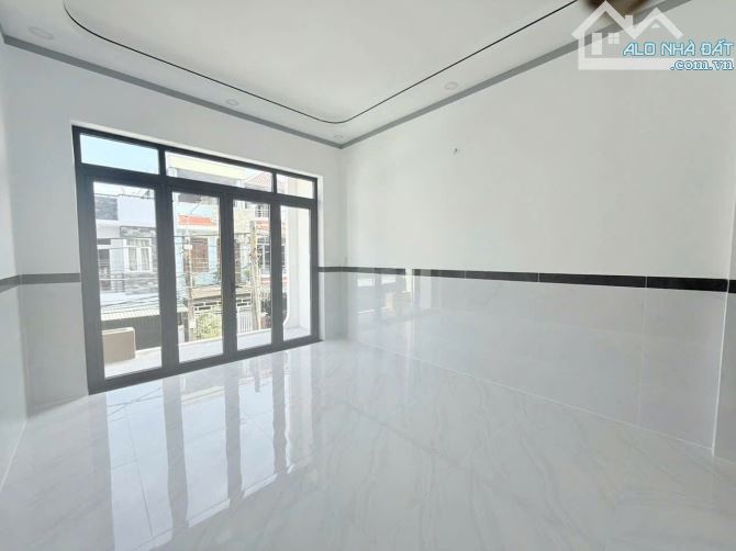 Bán nhà 1 Trệt 1 Lầu 72m2 đường N9 KDC Bửu Long chỉ 4,950 tỉ - 2