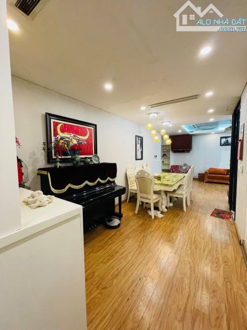 Cần cho thuê chung cư The Manor Mễ Trì căn hộ 2 - 3PN diện tích 106 -192 -216m2 CB và FULL - 2