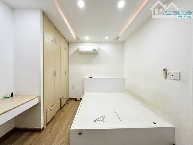 BÁN NHÀ GIÁP Q1 - NGUYỄN CỬU VÂN, P17, BÌNH THẠNH - 5 TẦNG 3PN – GIÁ CHỈ 5.35 TỶ - 2
