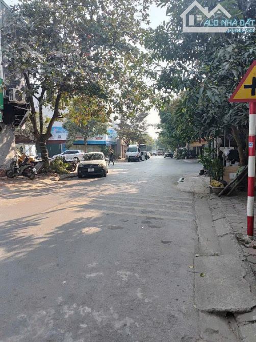 Trâu Quỳ Gia Lâm 136.5m² 19 tỷ – Mặt phố Chính Trung – Vỉa hè – Ô tô tránh - 2