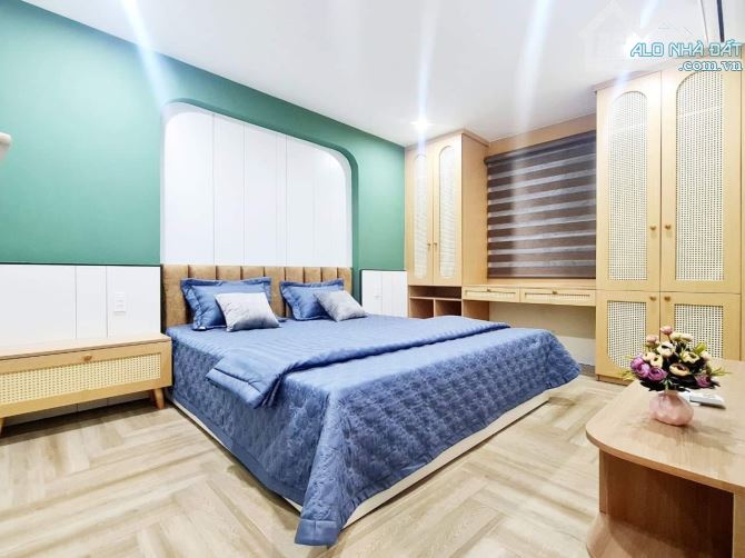 Bán nhà Trương Định, Hai Bà Trưng, 35m, 4 tầng, 10 tỷ, ô tô tránh - 2