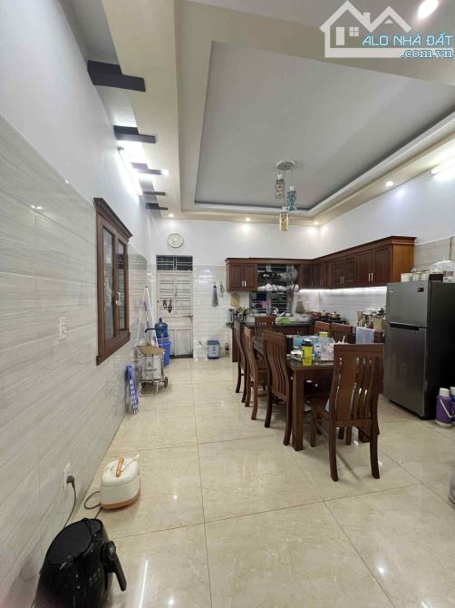 🏛5,8ty Bán nhà 3 tầng ngõ 22x ngô gia tự ,cat bi ,hải an  Diện tích 90m , hướng đông , - 2