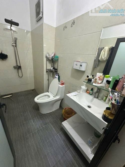 Mặt phố Nguyễn Văn Trỗi sầm uất cạnh Làng việt kiều Châu Âu 40m2 chỉ 9.x tỷ. - 2