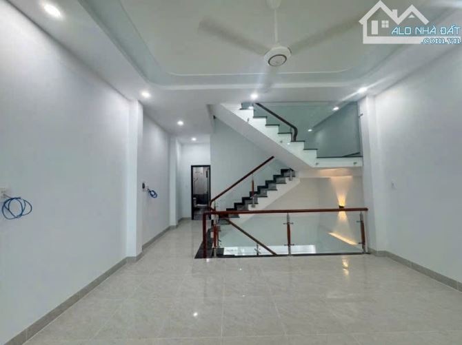 BÁN NHÀ 1 TRỆT 2 LẦU – KDC PHÚ GIA 2, KP5 TRẢNG DÀI 📍 Sát bên Đại học Công Nghệ Đồng Nai - 2