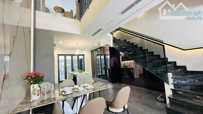 GẶP CHỦ XÂY NHÀ CÓ GU, THIẾT KẾ ĐẸP, NỘI THẤT HÀNG NHẬP, ANH CHỊ VÀO Ở SẼ SƯỚNG LẮM - 2