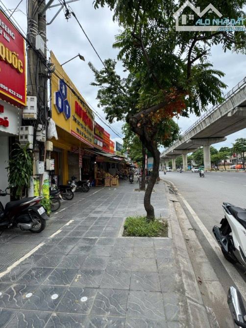 HÓT BÁN NHÀ MẶT PHỐ CẦU DIỄN 80M2 CẤP 4 , 2 MẶT PHỐ TRƯỚC SAU ĐỀU KINH DOANH D - 2