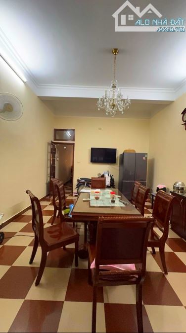 🏠 BÁN NHÀ PHÂN LÔ - NGUYỄN VĂN HUYÊN - CẦU GIẤY - Ô TÔ ĐỖ CỬA - HAI THOÁNG  -22 TỶ - 2