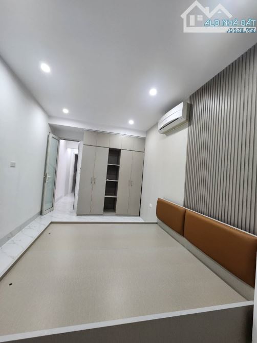 NHÀ ĐẸP VĂN CHƯƠNG 2 -TÔN ĐỨC THẮNG - ĐỐNG ĐA -DT 40 M2 -FULL NỘI THẤT - GIÁ CHỈ 7.8 TỶ - 2